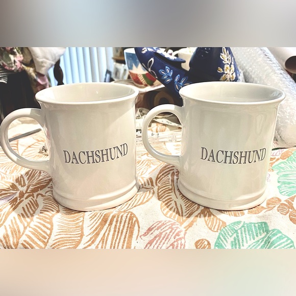 2 Vintage Dachshund Mugs with bas relief ceramic Short Hair Black&Tan Dachshunds - Picture 7 of 12